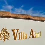 Abril Villa Cómpeta