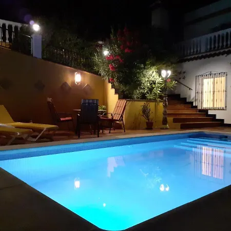 Abril Villa Competa